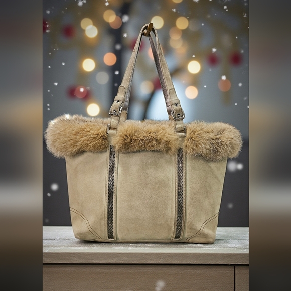 Coach Beige Tote with Fur Trim - Picture 3 of 13